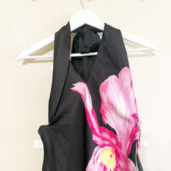 Show Me Your Mumu Jasmine Tie Mini Dress in
Iris Luxe Satin Graphic Floral XS - Picture 6 of 10